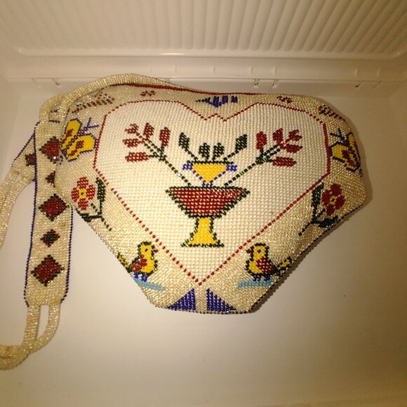 Vintage Beaded Purse Floral Heart Design Cream Red Beads Quilt Interior Zipper - Picture 7 of 16